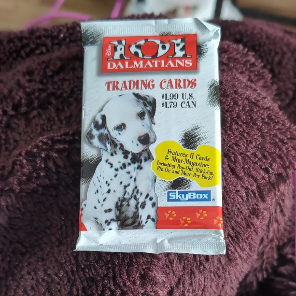 DISNEY 101 DALMATIANS SEALED BOOSTER PACK TRADING CARDS